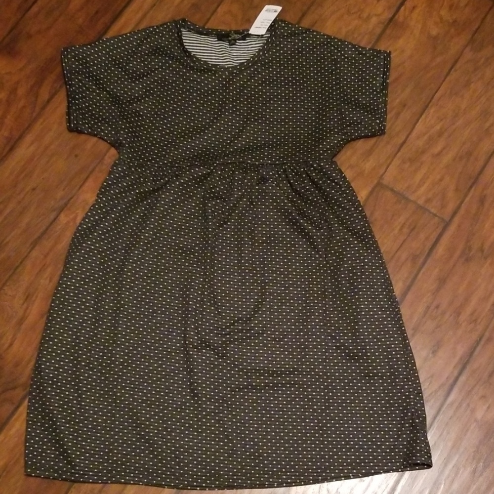 NWT Womens Suzanne Betro dress